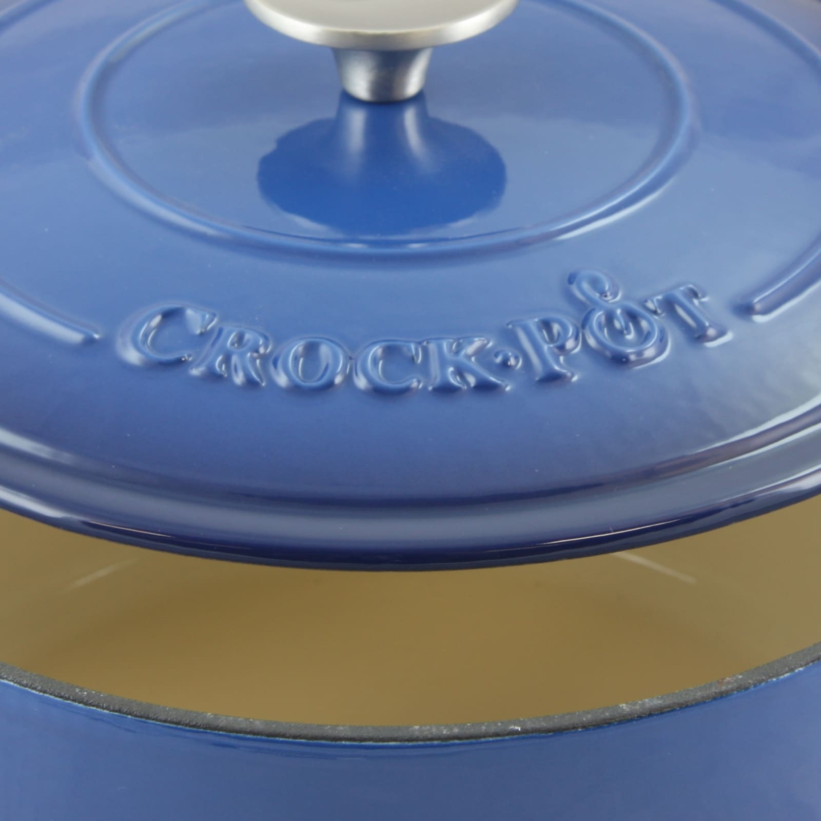 5 Quart Round Enameled Cast Iron Dutch Oven in Ocean