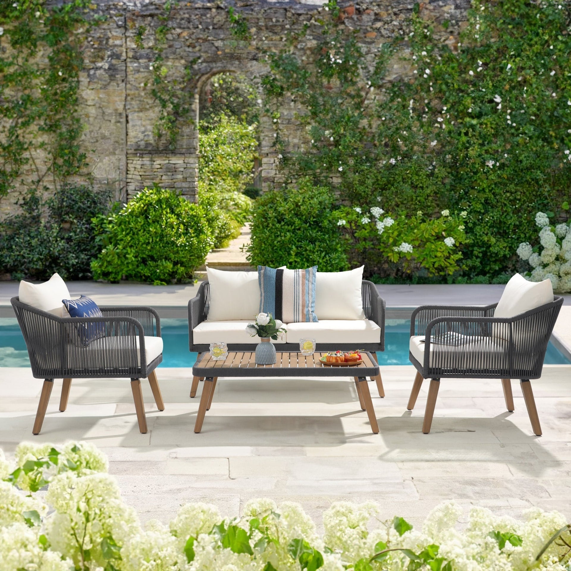 Outdoor 4 Pieces Rope Conversation Set with Cushions