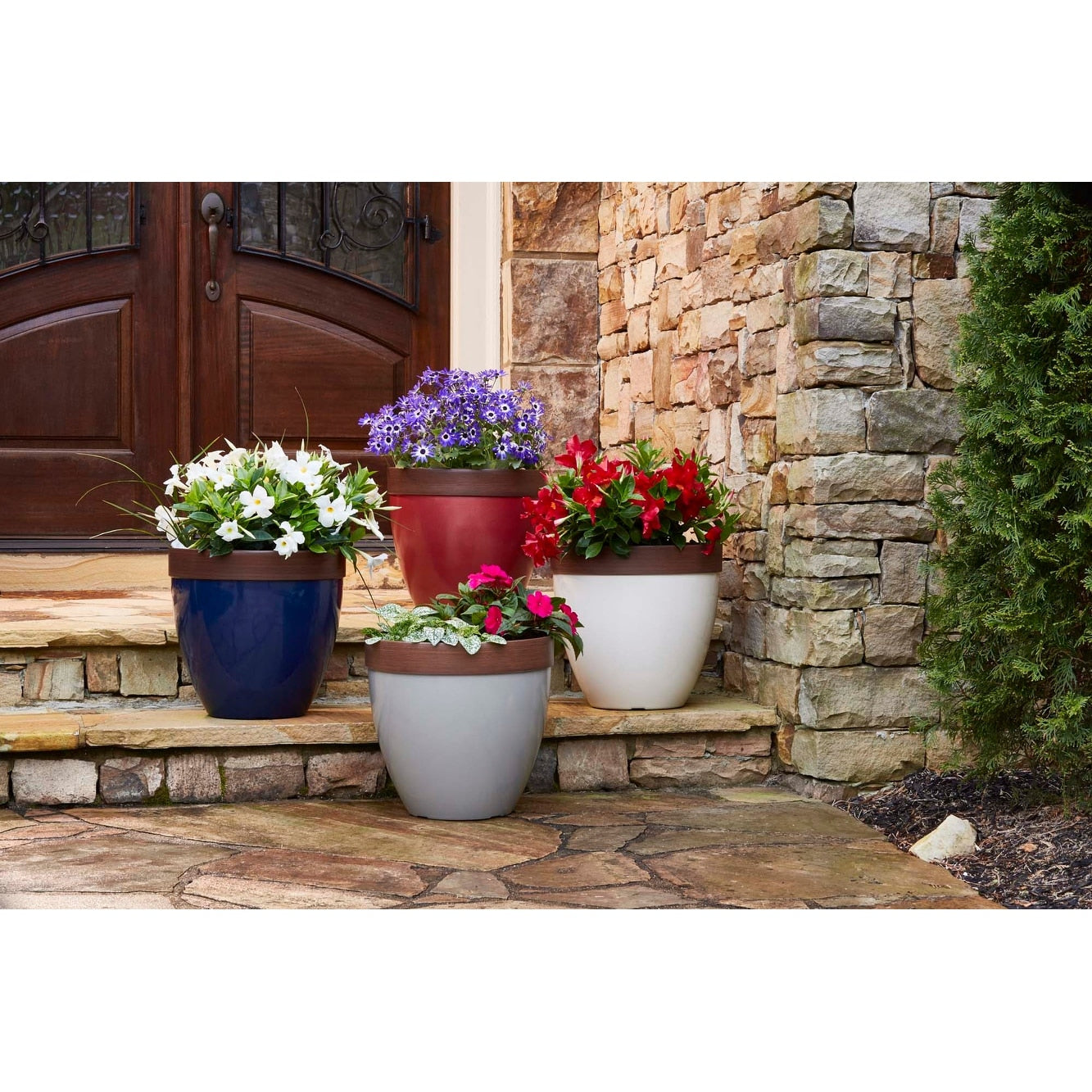 Southern Patio Hornsby Resin Planter